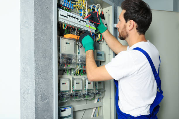 Best Emergency Electrical Repair  in Freeport, PA