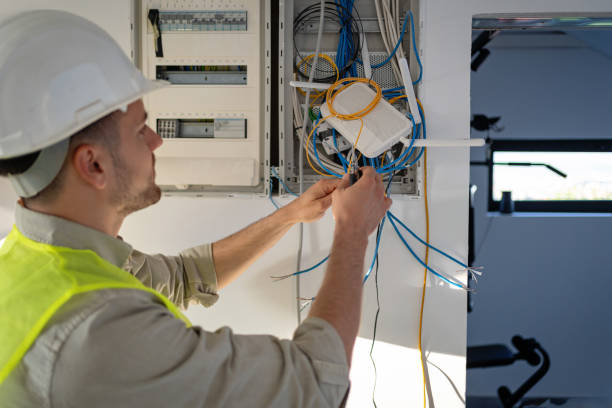 Best Affordable Emergency Electrician  in Freeport, PA